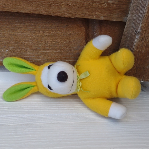 Easter Bunny Peanuts Snoopy dressed up as yellow Easter bunny rabbit - Picture 3 of 7